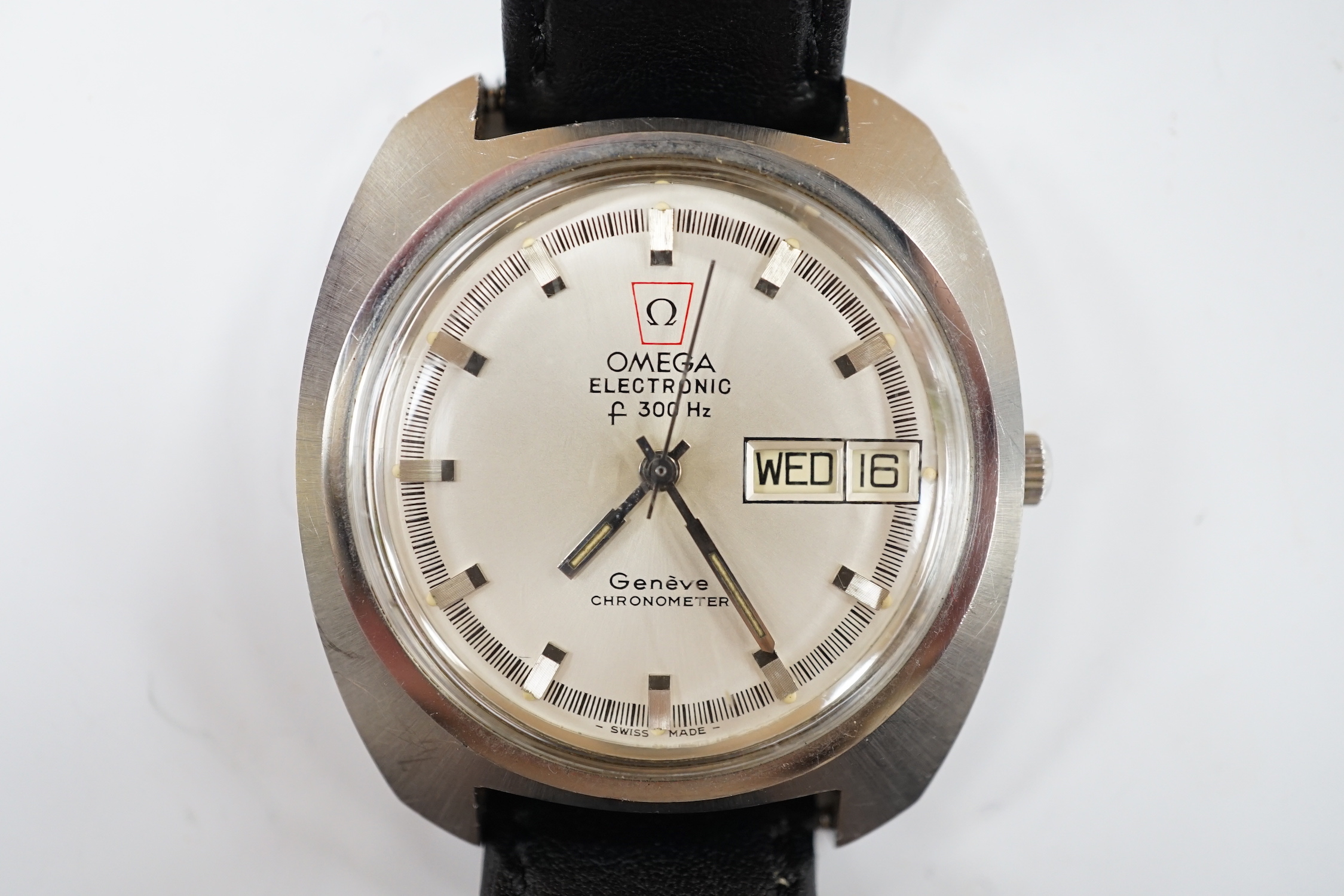 A gentleman's 1970's stainless steel Omega Electronic Chronometer wrist watch, on an associated leather strap, with box.